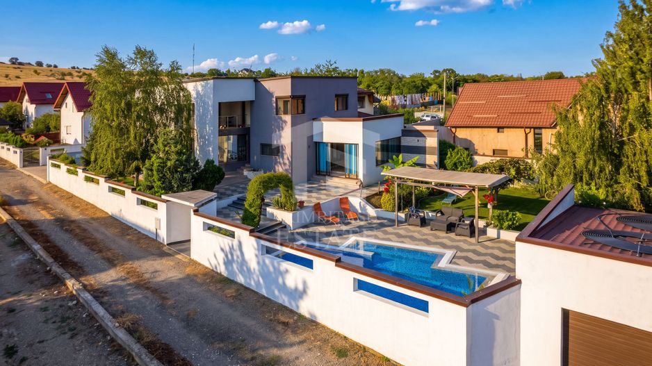 Vilă 342 mp cu piscină și 800 mp teren / 4 dormitoare / Pleașa - Poză 65