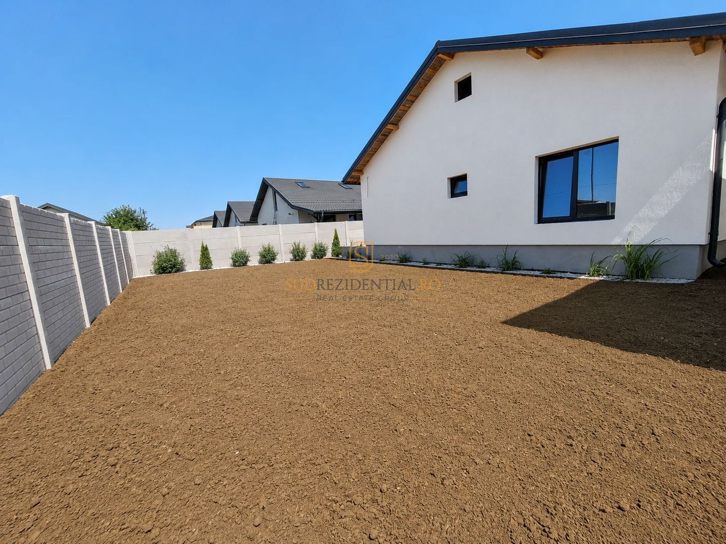 Casă individuală 3 camere | Parter | Curte 320 mp | Berceni - Poză 3