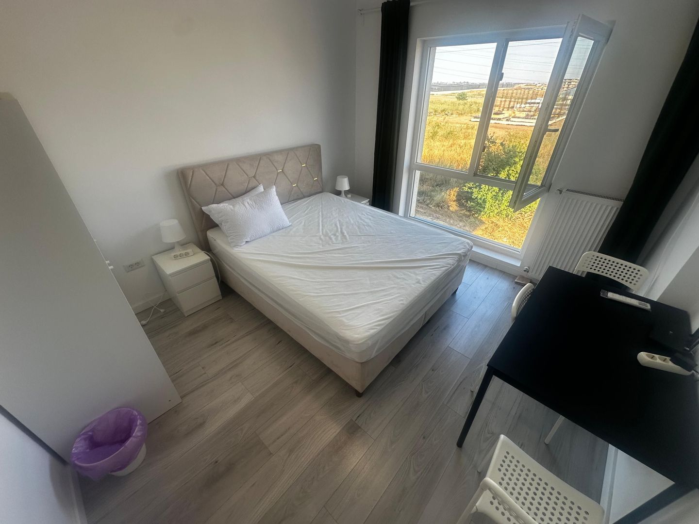 AP. 2 CAMERE PIERSICULUI, LOC PARCARE, BLOC NOU, BUCATARIE INCHISA - Poză 1