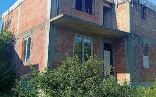 Duplex de vânzare, Valea Lupului, Iași – 240 mp utili, teren 425 mp - Poză 1