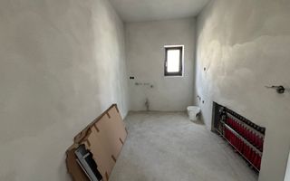 Casa semifinisata | 112 mp utili - 420 mp teren | Zona Calea Odoreului - Poză 10