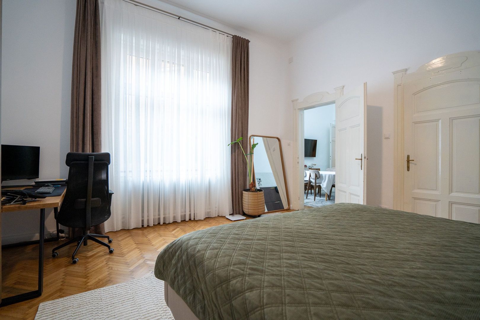 Apartament 3 camere 2 bai Ultracentral lux - Poză 3