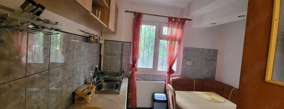 De inchiriat apartament cu 3 camere , Berceni Covasna sector4 - Poză 1