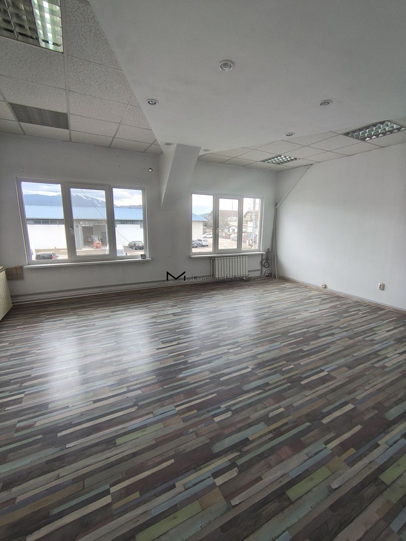 Clădire ideală pentru producție și birouri Bartolomeu - Poză 2