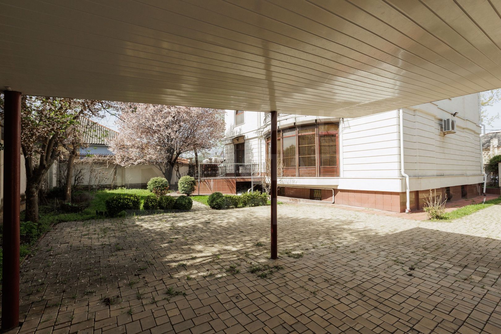 Chirie, casă, 7 camere, str. Galbena, Centru - Poză 23