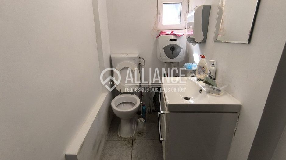 BRATIANU 2 COCOSI(COD03) - Casa si curte cu utilitati incluse ! - Poză 9