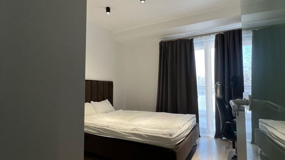 Apartament OTOPENI Central 3 camere LUX, parcare SUBTERANA - Poză 7