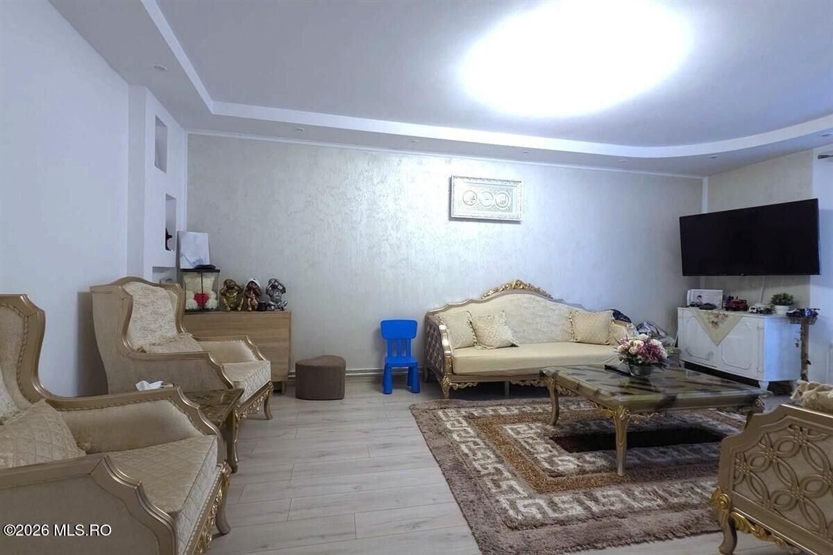 Techirghiol - Centru, casa tip duplex P+M, lot 293 mp si 154 mp utili! - Poză 7