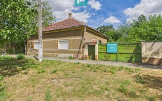 CASĂ ÎN ZERIND PE PRINCIPALĂ CU TEREN DE 1440 MP - Poză 1