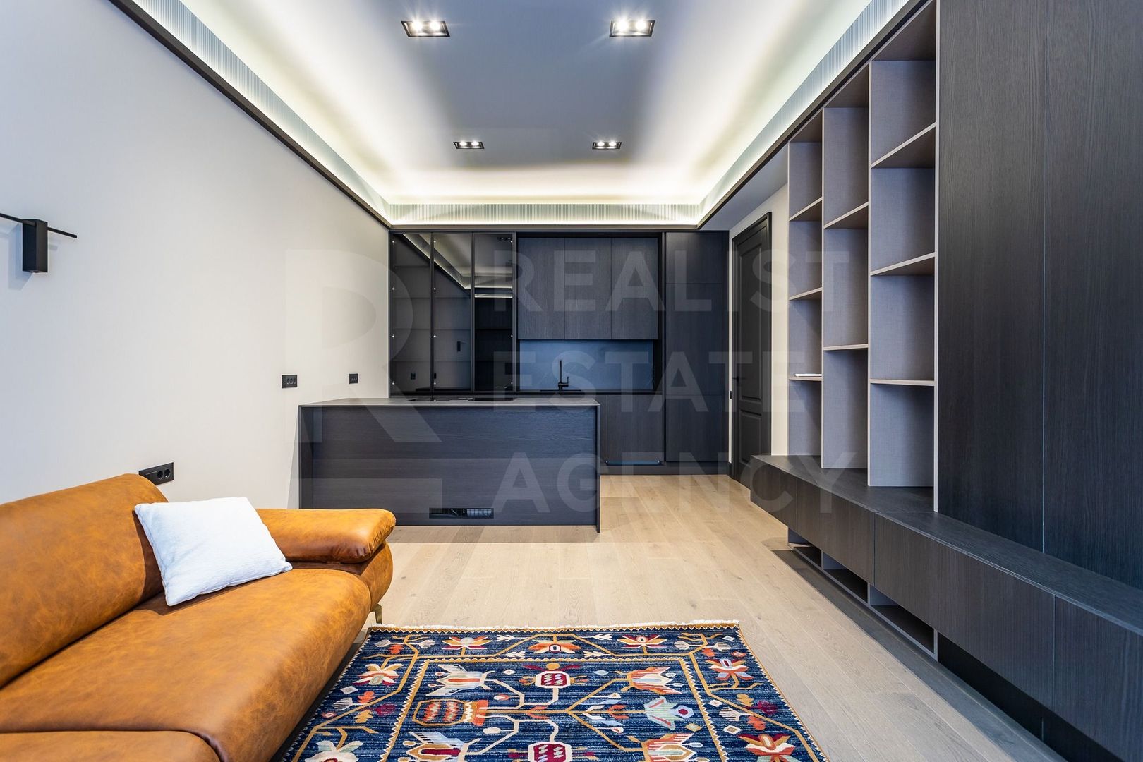 Chirie, apartament, 2 camere, strada Mihai Eminescu, Centru - Poză 1