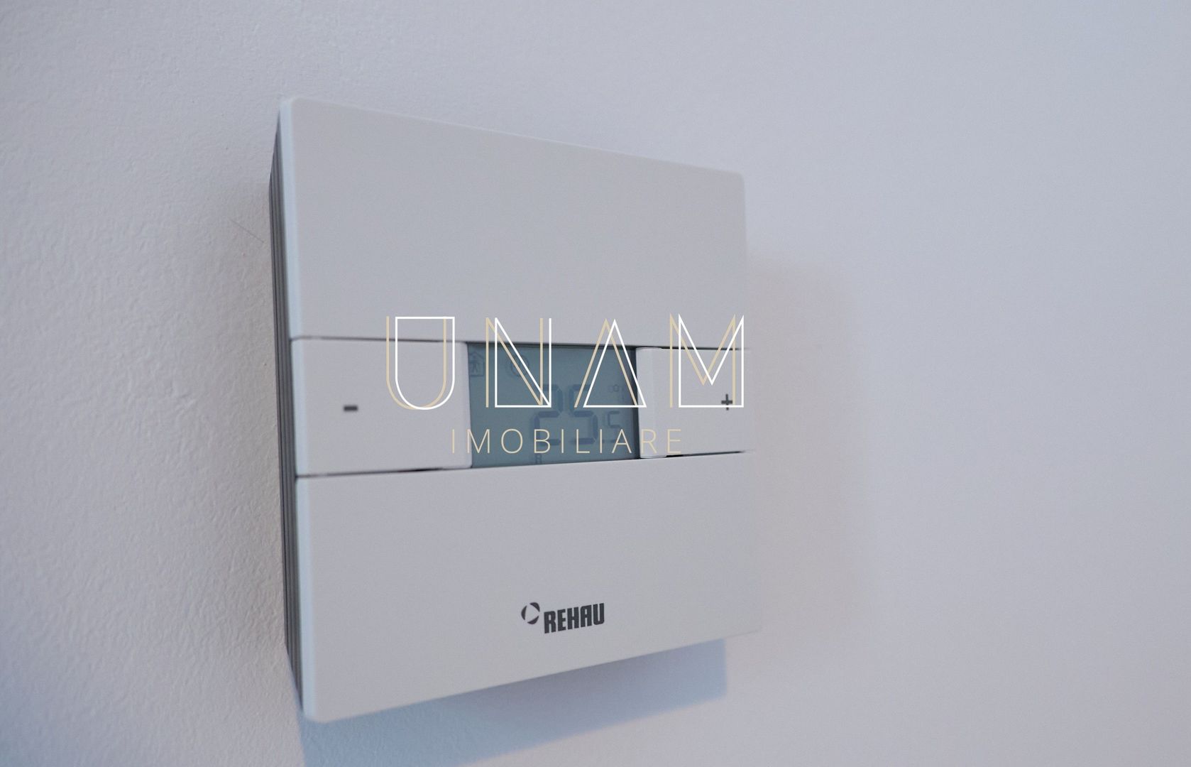 Apartament 2 camere de inchiriat | City Center Resita | 70 mp utili | etaj 5 | balcon generos | - Poză 11