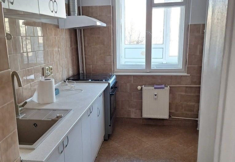 Apartament 3 camere Drumul Taberei, renovat, nemobilat, langa metrou - Poză 1