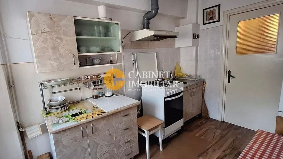 3 Camere Decomandat -  72 mp - Zona Galata - Poză 4