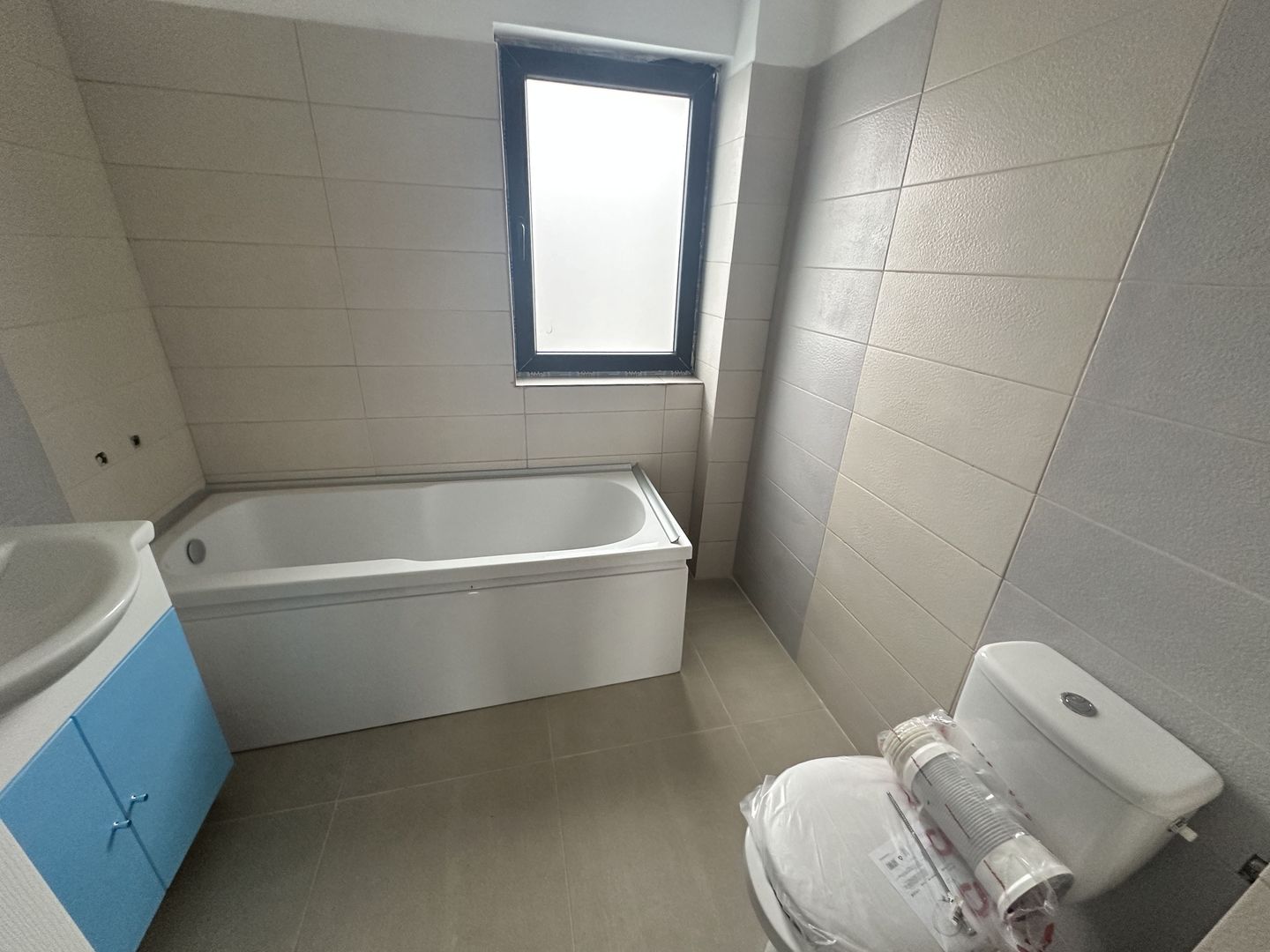 CASA INSIRUITA 5 CAMERE - BRAGADIRU, TOATE UTILITATILE, COMISION 0% - Poză 14