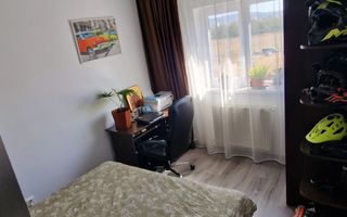 Apartament 3 camere | 71 m  utili | 2 băi | 2 balcoane | Parcare în fața vilei | Mobilat | Etaj 2 - Poză 7