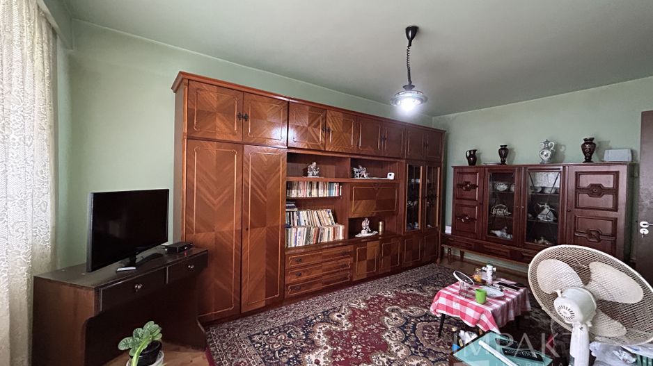 Vanzare apartament 3 camere, zona Piata Flora! - Poză 5