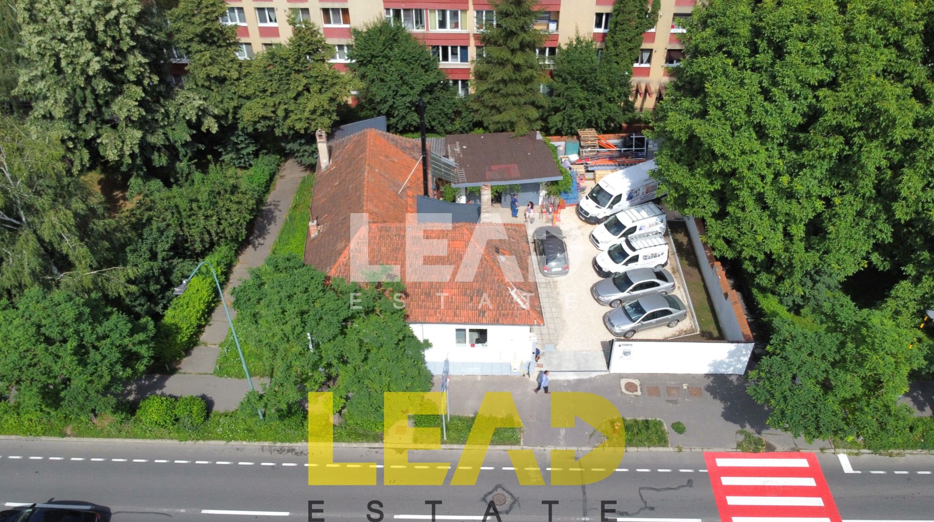 Casa renovata complet! 210 mp utili pe teren de 548 mp! - Poză 1