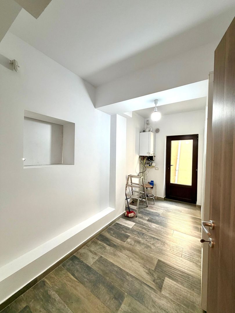 1100 e/ mp - Casa individuala  - 700 mp teren - la asfalt - Sacalaz - Poză 8