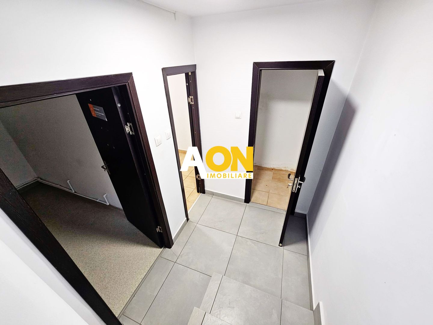 Spatiu comercial, 90 mp utili ( 65 parter + 15 subsol ), Cetate - Poză 7