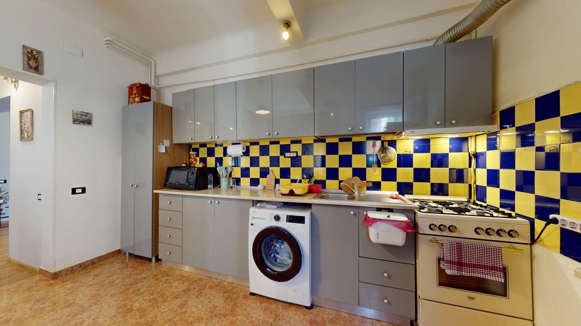 Apartament interbelic cu 3 camere, 124 mp, vis-à-vis de - Poză 40