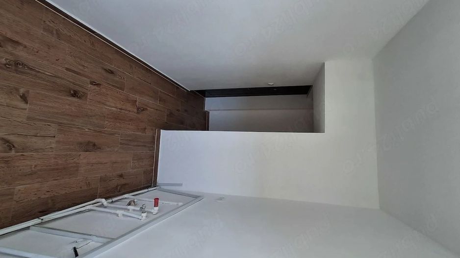 BRASADAS vinde ap 2 cam etaj 3/4 in zona 14 Mai. - Poză 2