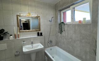 Lipovei | 2 Camere Elegante | Mobilat Complet | Decomandat. - Poză 16