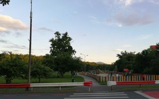 Apartament cu 2 camere, etaj intermediar, renovat - Poză 9