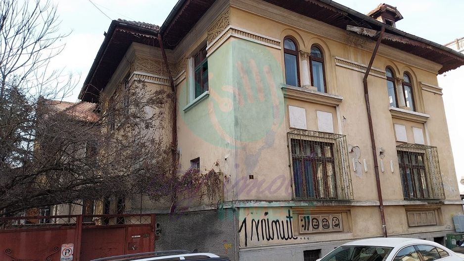 Vila boierească cu arhitectură de epocă, ideală pentru investiție – Gara de Nord - Poză 1