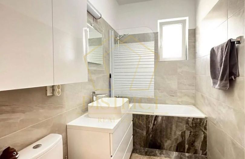 Apartament modern cu 3 camere si terasa | HOTEL IQ | Giroc - Poză 8