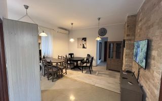 Apartament 3 camere, garaj si boxa - zona Centrala-Prefectura - Poză 13