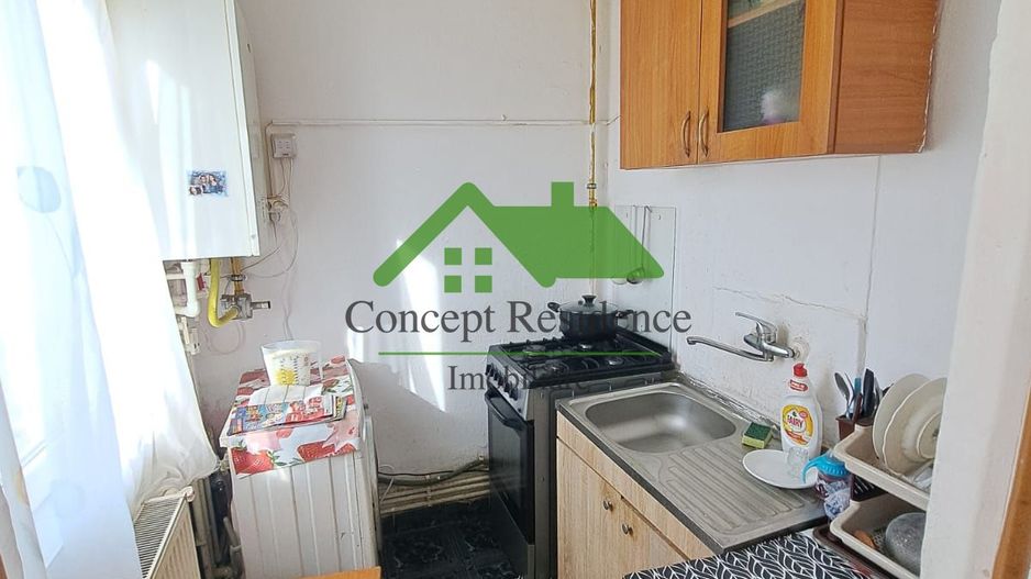 Vand apartament 2 camere, zona Vivo Mall - Poză 1