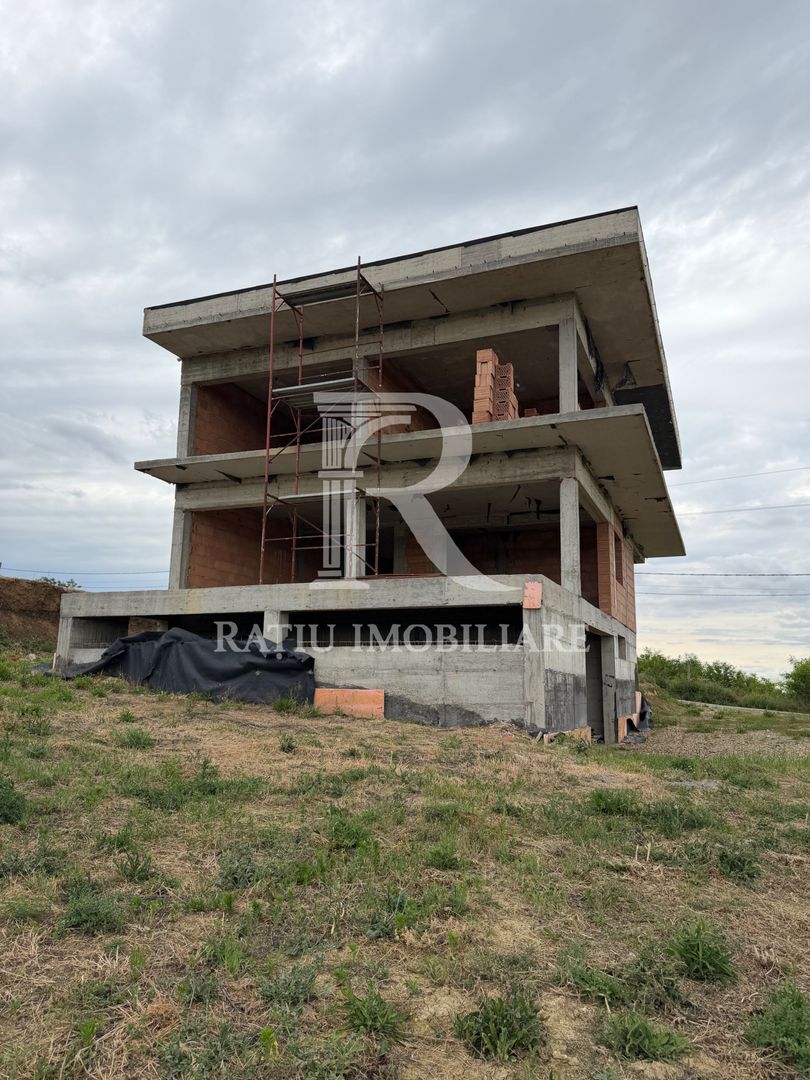 Vilă Statement cu Piscină și Design Arhitectural Spectaculos | Oradea - Poză 33