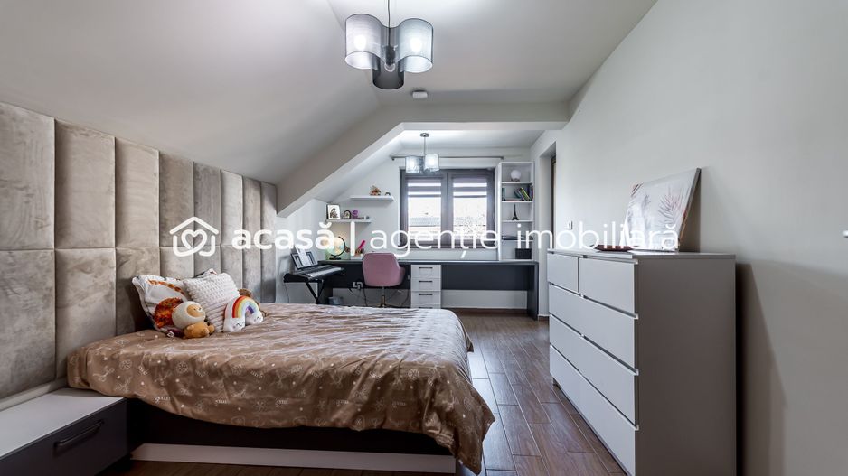 Casă SMART cu 5 camere, teren 720 mp, fotovoltaice 13 kW, Araduil Nou - Poză 10