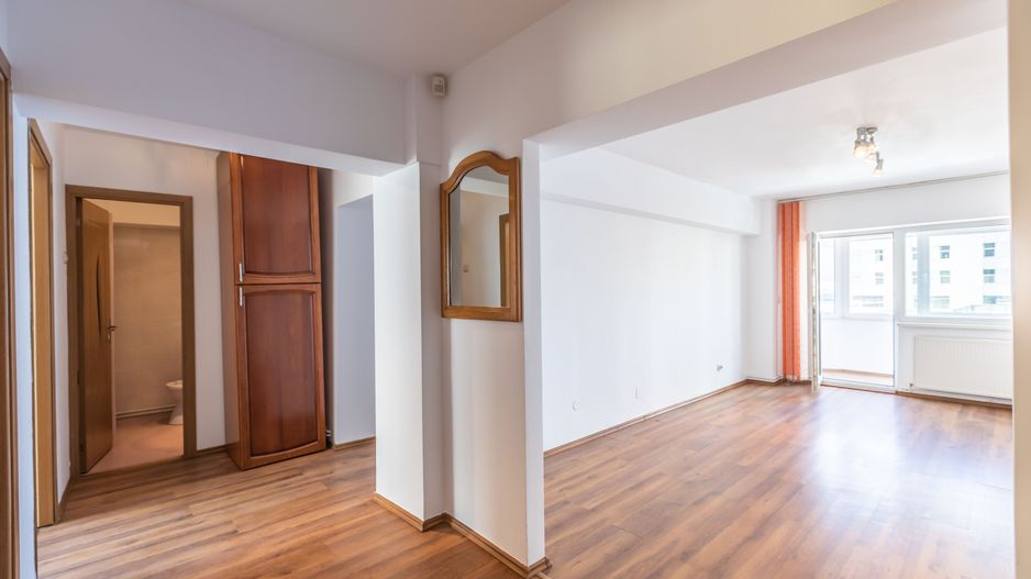 Oferta rezervata! Apartament Spațios de Închiriat | Centru Civic, Brașov - Poză 1