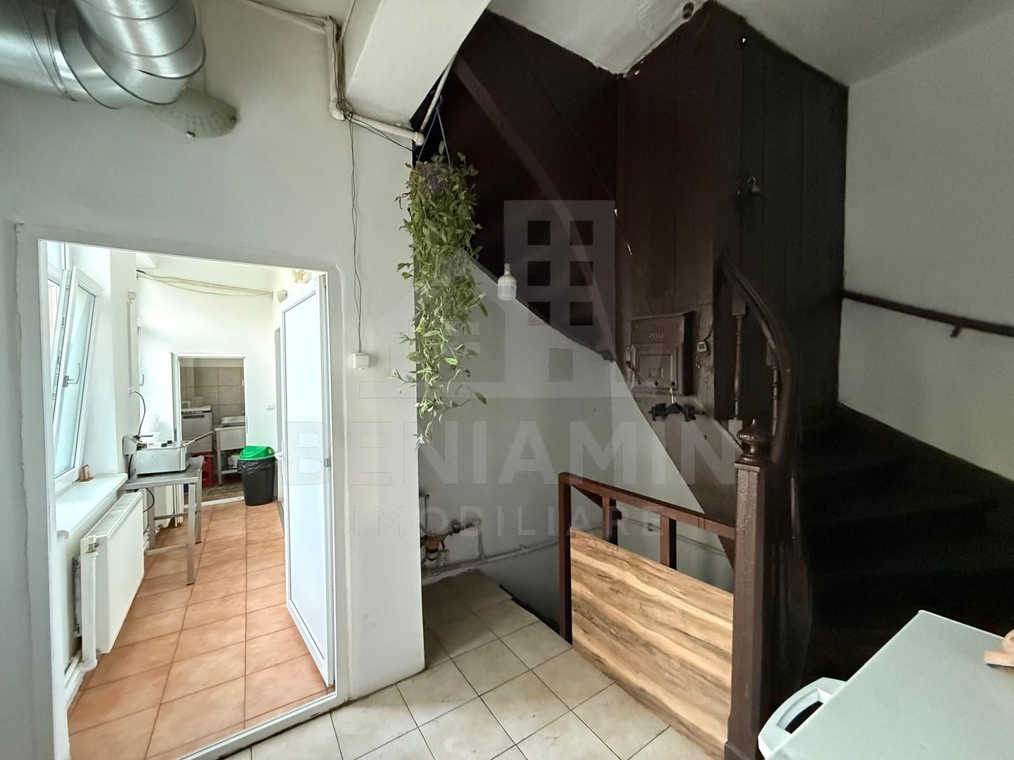 Spatiu de vanzare ultracentral Lipscani Digi Universitate - Poză 8