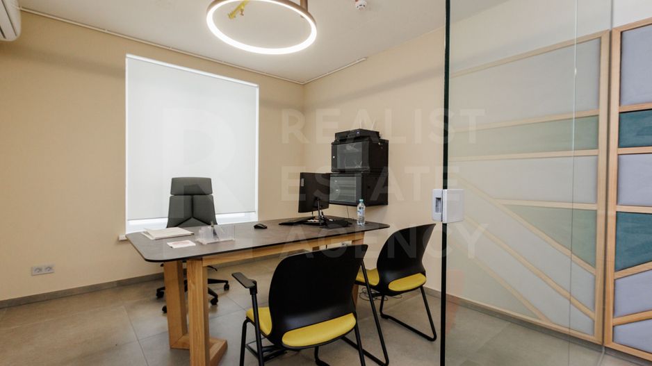 Vânzare, spațiu comercial, amplasat în Ungheni, pe str. Mihai Eminescu - Poză 25