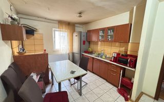 Inchiriez 3 camere decomandat etaj 1 Dorobanti - CENTRALA PROPRIE - Poză 8