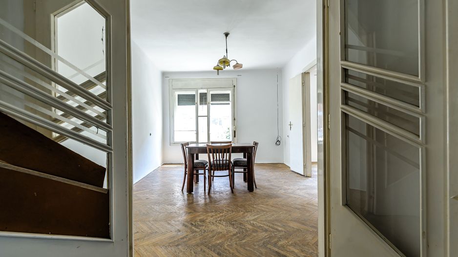 Apartament la etajul 1 în zona Pieței Reconcilierii. - Poză 5