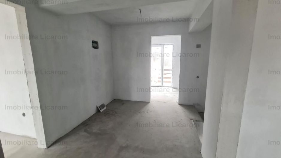 Vila Stupini P+E, 5 camere,curte,acces auto.(Parte Duplex) - Poză 14