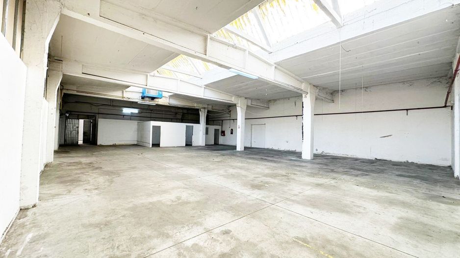 Hala industriala de inchiriat – 417 mp – zona centrala Arad - Poză 2
