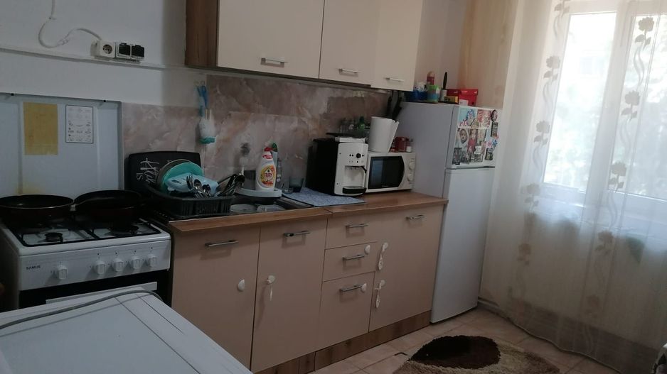Apartament recent restructurat zona micro 14 - Poză 5
