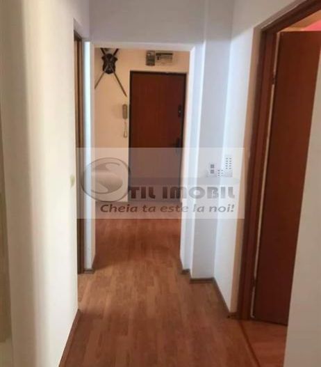 Apartament 3 camere Bicaz-450 Euro - Poză 2
