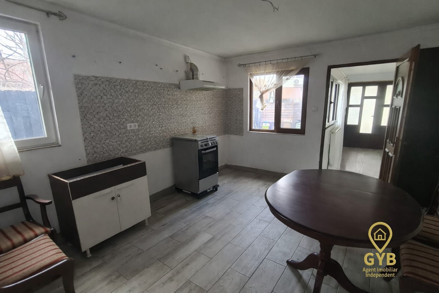 Casă de vânzare – zonă centrală, Strada Primăriei, constructie 2016 - Poză 5