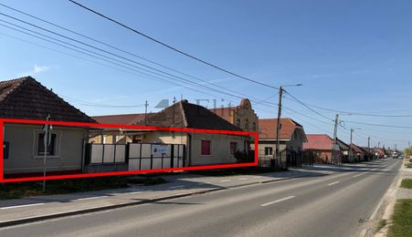 Casa cu 2195 mp teren in Cihei - Str. Mare