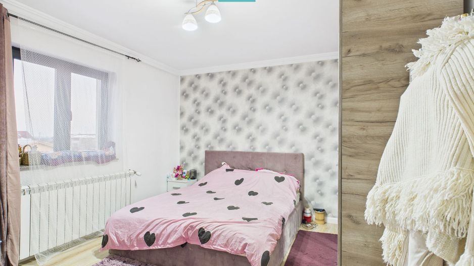 Casă cu 3 camere, P+1–Giarmata - Poză 23