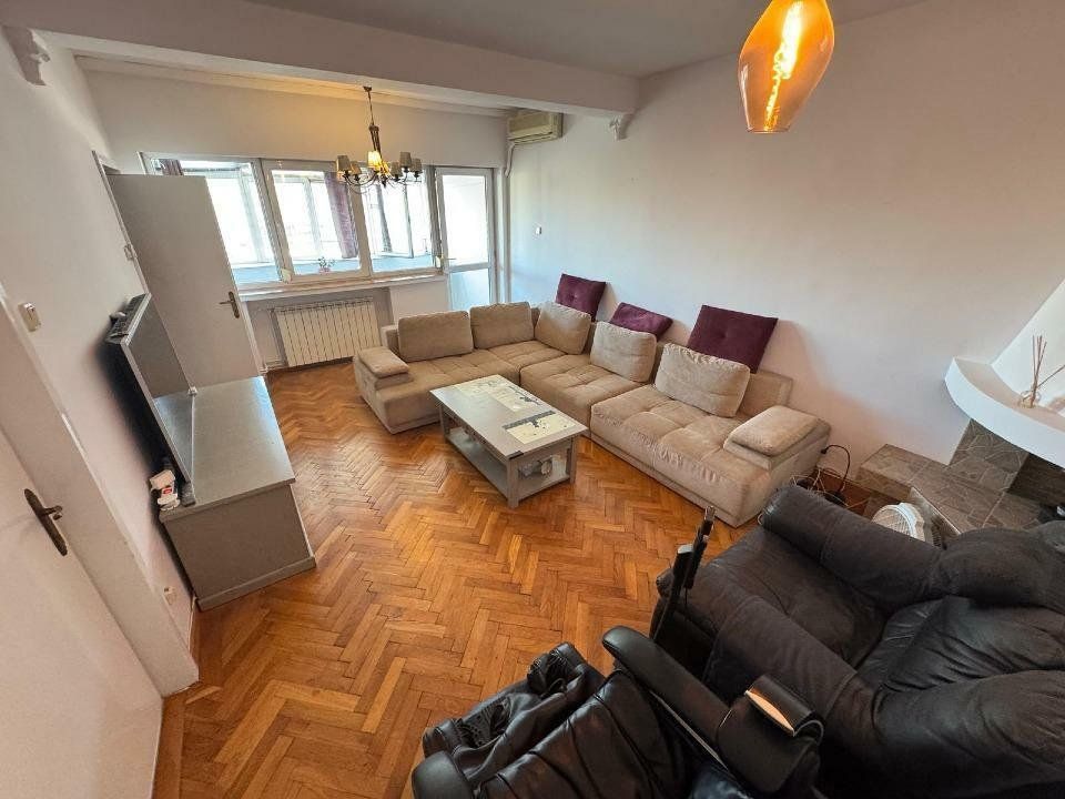 ap. 3 camere 2 bai 2 balcoane 2 scari 2 lifturi Calea Victoriei Biserica Amzei - Poză 2