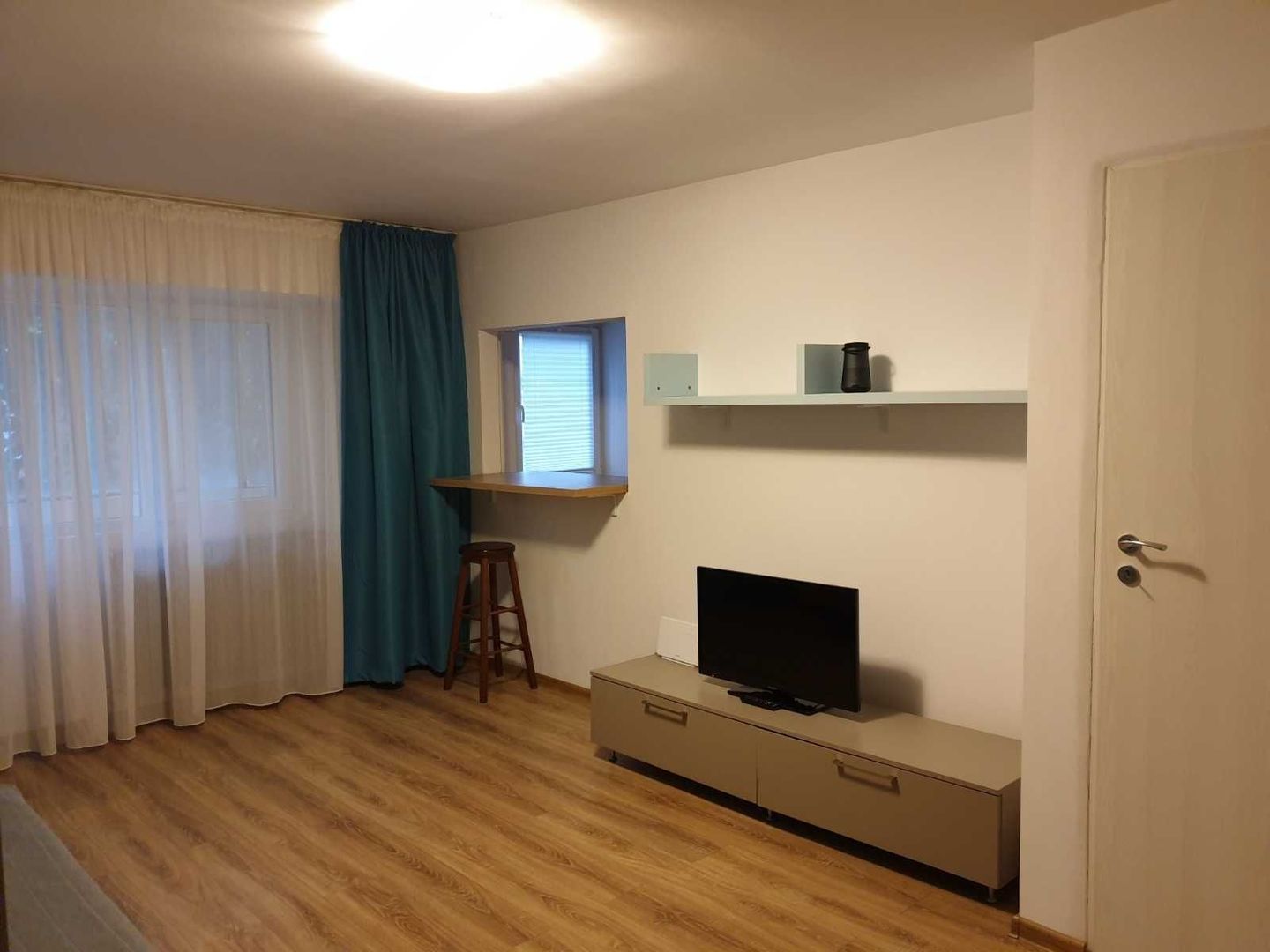 Inchiriere garsoniera Sebastian - Poză 4