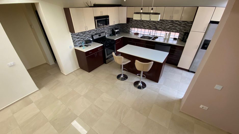 VILA CU 5 CAMERE zona Mircea Cel Batran - Poză 5