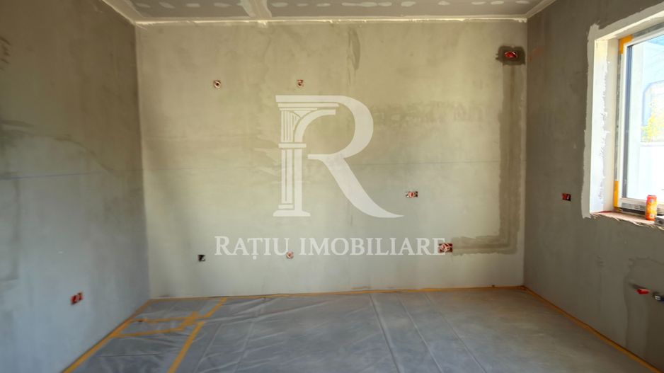 Casă 4 camere | Terasă | Curte | Sântandrei - Poză 12