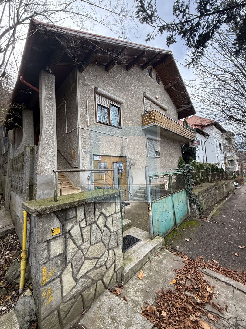 CASA/VILLA Individuală , teren 560 mp, D+P+E+pod-zona Centrul Istoric - Poză 2